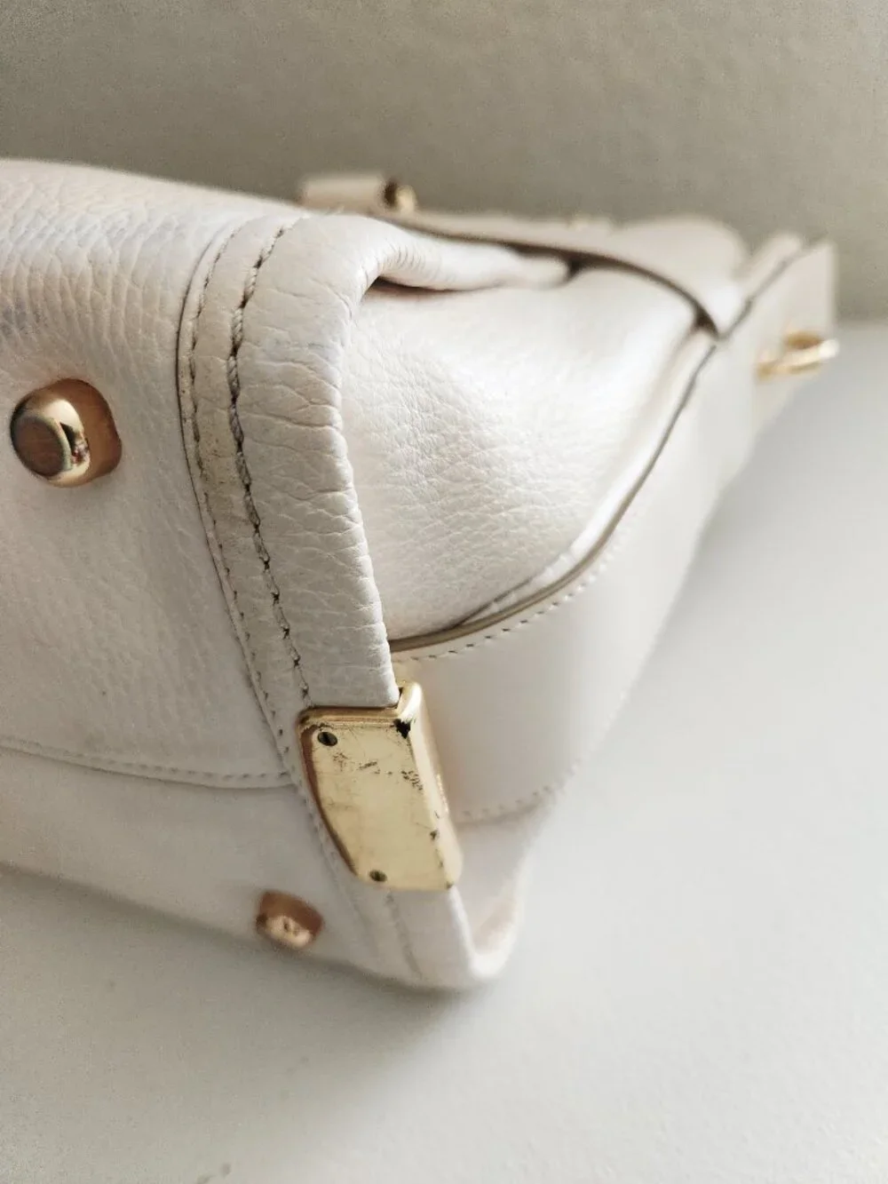 Coach Swagger White Leather Shoulder Bag Purse